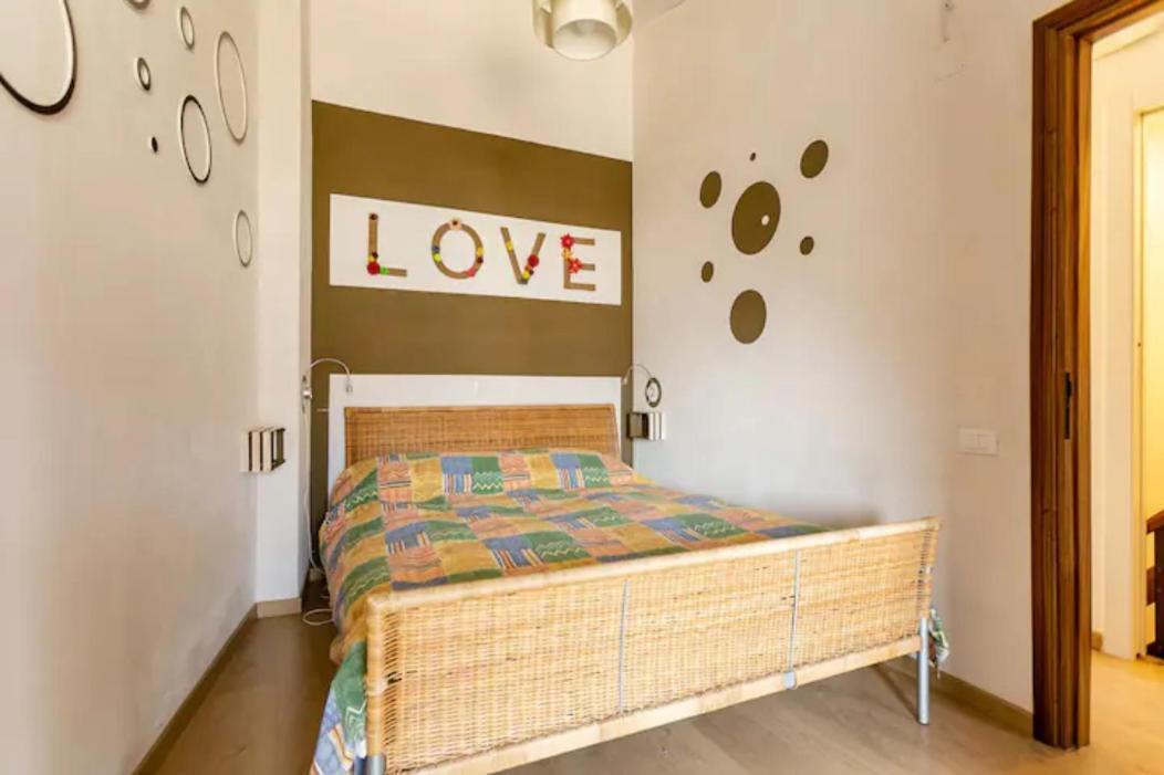 Stanza Con Terrazzo Vista Lago - Lakeholiday كاستل دي تورا المظهر الخارجي الصورة